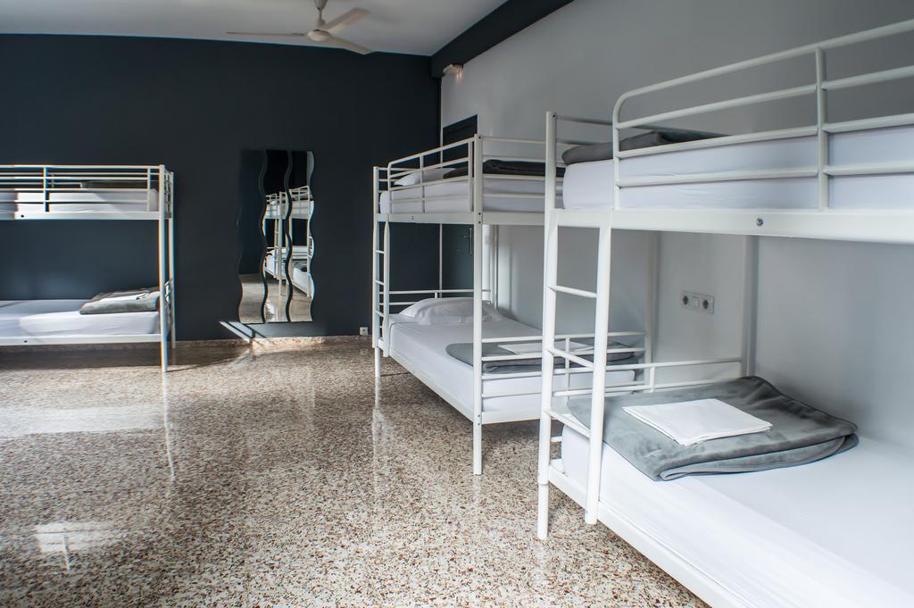 Quart Youth Hostel & Apartments Valencia Kamer foto